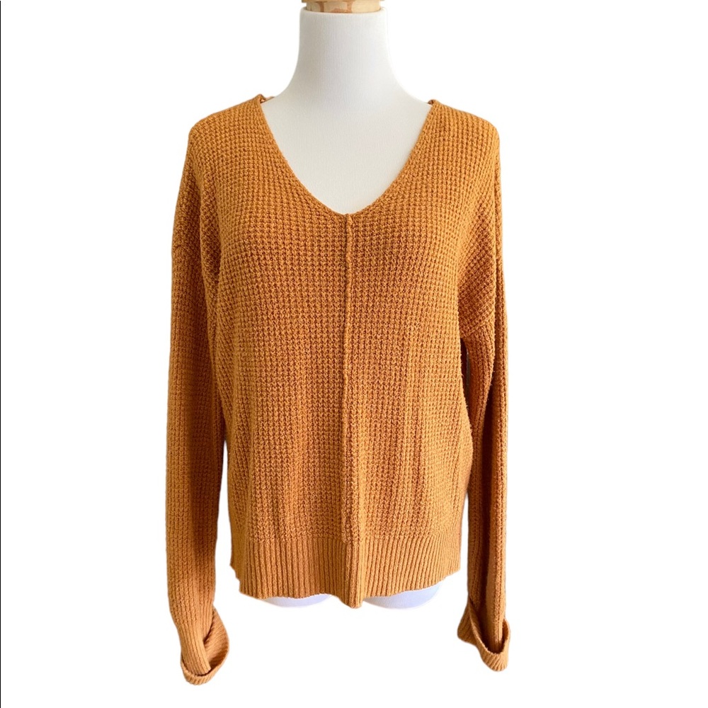 Jessica Simpson sweater, size medium